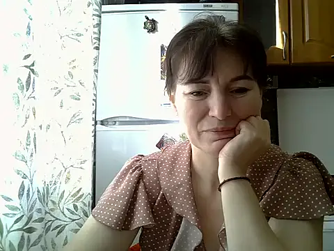 Krystal_82 – Naživo XXX chat