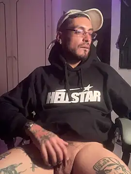 XXX chat uživo modela malek_xarx_