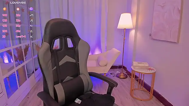 LeahJones_ Chat XXX live