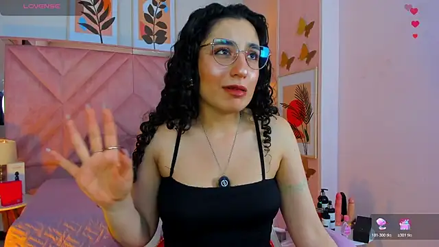 DemiJones_ live XXX chat