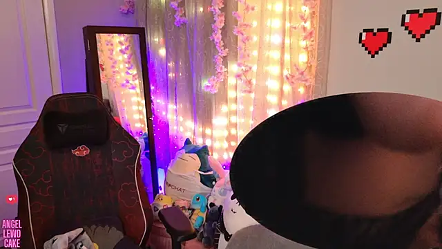دردشة Angel-Lewd-Cake الجنسية المباشرة