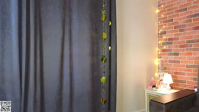 Czat XXX na żywo – FoxFever