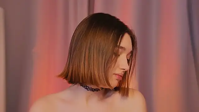 Leyla_crsh élő XXX-chatje