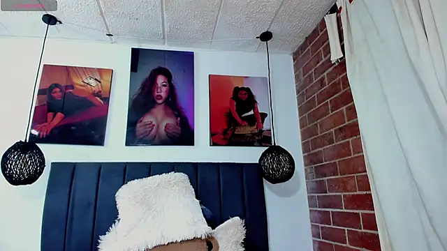 Czat XXX na żywo – kyliejenner_hot