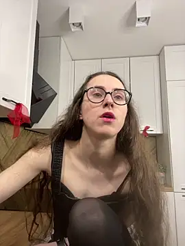 Chat +18 de MartiniiSelenna ao vivo