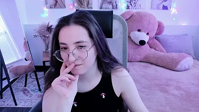 Chat +18 de VirtuallVoyant ao vivo