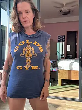 mommyselenafit_ Live XXX-chat