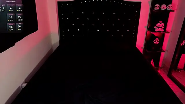 DarkAndTenderGirl élő XXX-chatje