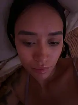 Zoe_dim Adlı Modelin Canlı XXX Sohbeti