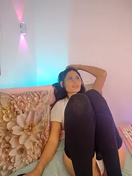 แชท XXX สดของ NayeCloud