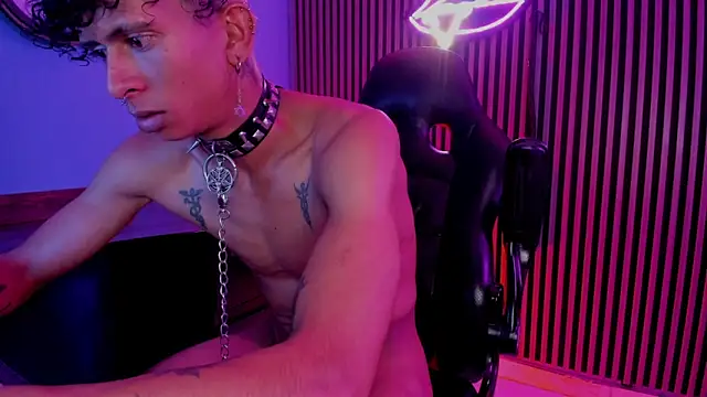 دردشة Maximoking26 الجنسية المباشرة