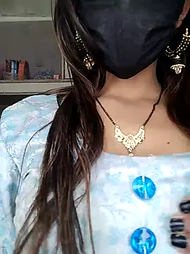 CUTI-NAINA Chat XXX in diretta