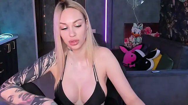 Blckmirrorr's Live XXX Chat