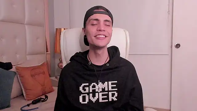 dark_sun302 élő XXX-chatje