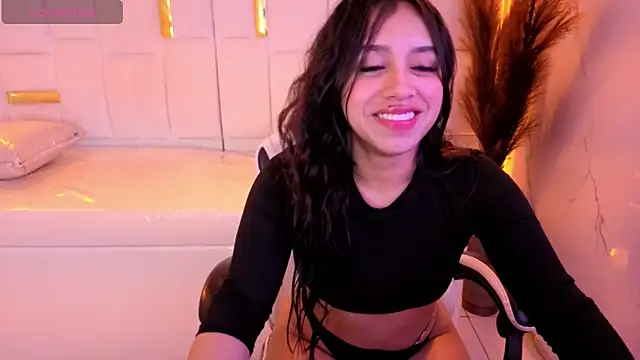 Juliana_Tx Adlı Modelin Canlı XXX Sohbeti