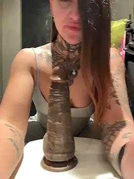 Chatroom XXX en direct de KishaMur