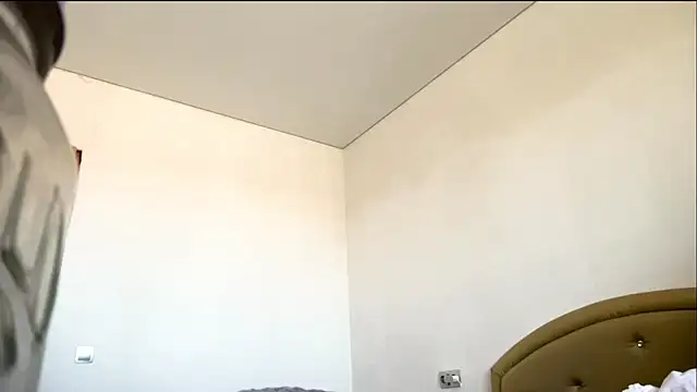 Little_ines élő XXX-chatje