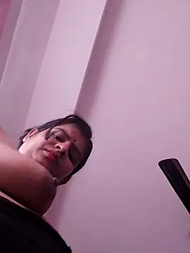 Hotpritid's Live XXX Chat