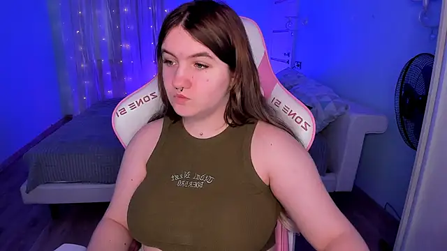 lovelyy_julia 现场XXX聊天