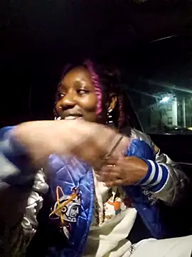 Chat +18 de oliviaprettypussy ao vivo