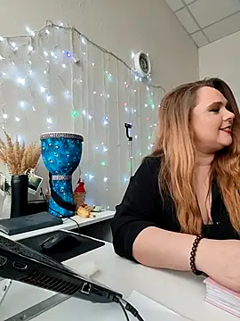 Chatroom XXX en direct de Juicy_PeachLux