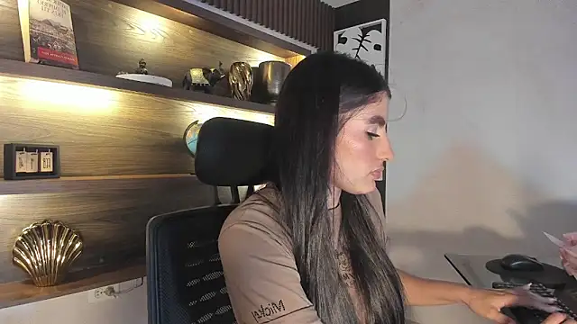 Chatroom XXX en direct de IsabelaStefano