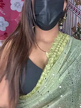 Chatroom XXX en direct de CUTI-NAINA