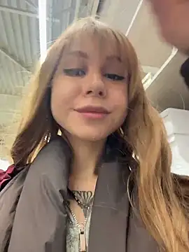 Chat +18 de RosieSecret ao vivo