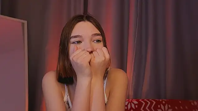 Chat +18 de Leyla_crsh ao vivo