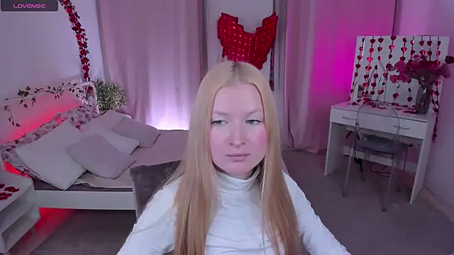 XXX chat uživo modela Laly_Peach