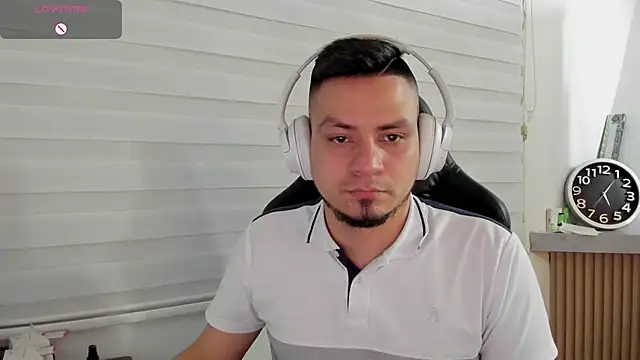 Rick_Adams – Naživo XXX chat