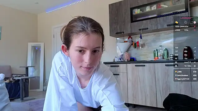 Онлайн чат XXX JalevaKitties2