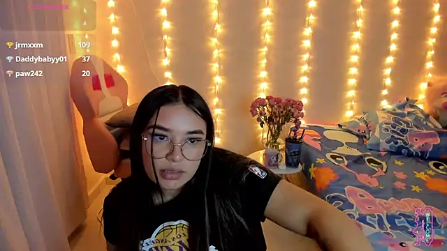 SaraCrow Chat XXX live