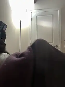 makeherfeelg Show in webcam