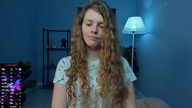 RayaNenlia Chat XXX live