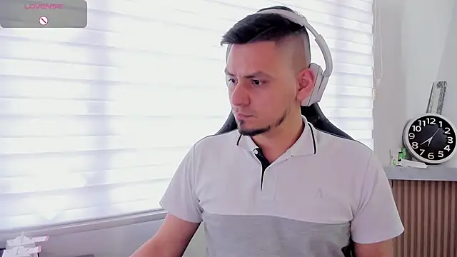 دردشة Rick_Adams الجنسية المباشرة