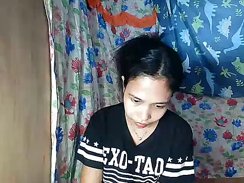 PinaySkinnyGirl 现场XXX聊天