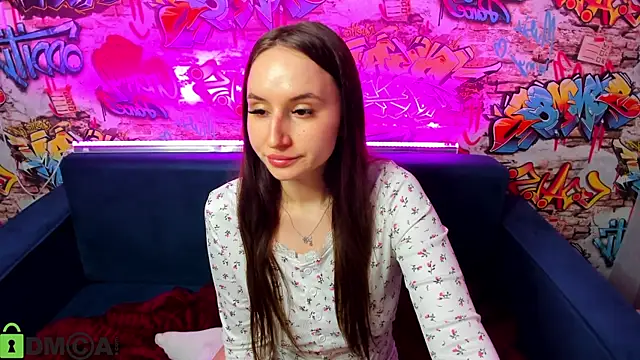 Kira__Sweet Chat XXX live