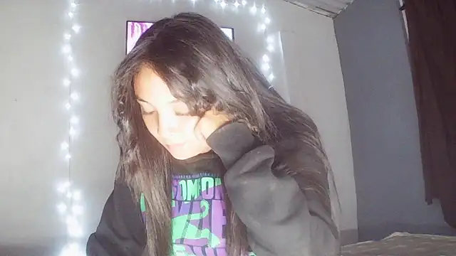 linzeysmith4 – Naživo XXX chat