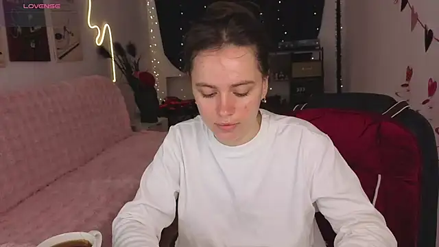 Emillias Chat XXX in diretta