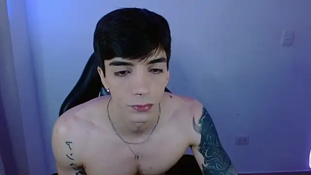 H3ll_B0IのライブXXXチャット