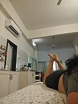 NakedMILFxのライブXXXチャット