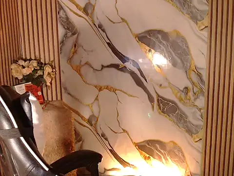 Im_ur_mother – Kamerová šou