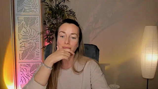 RebeccaMartinez's Live XXX Chat