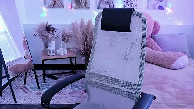 VirtuallVoyant 라이브 XXX 채팅