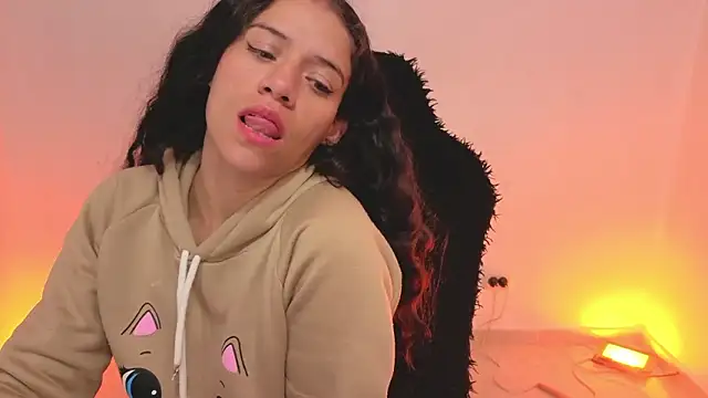 daniela_rivasthlのライブXXXチャット