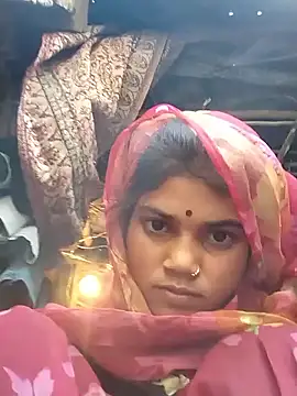 Jooli_cuty Show Webcam