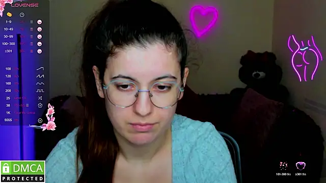 Chat XXX ao vivo de Aminabeatris