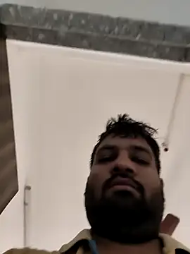 vinay_smalldick Adlı Modelin Canlı XXX Sohbeti