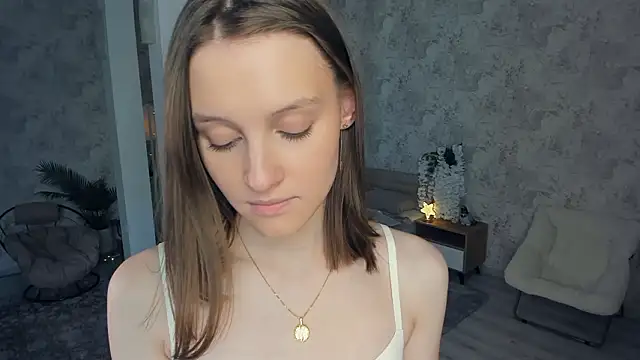 LianneBynon Show Webcam